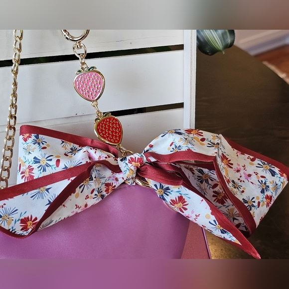 Gucci Pink Women's Bag with Gold Chain - Picture 7 of 13